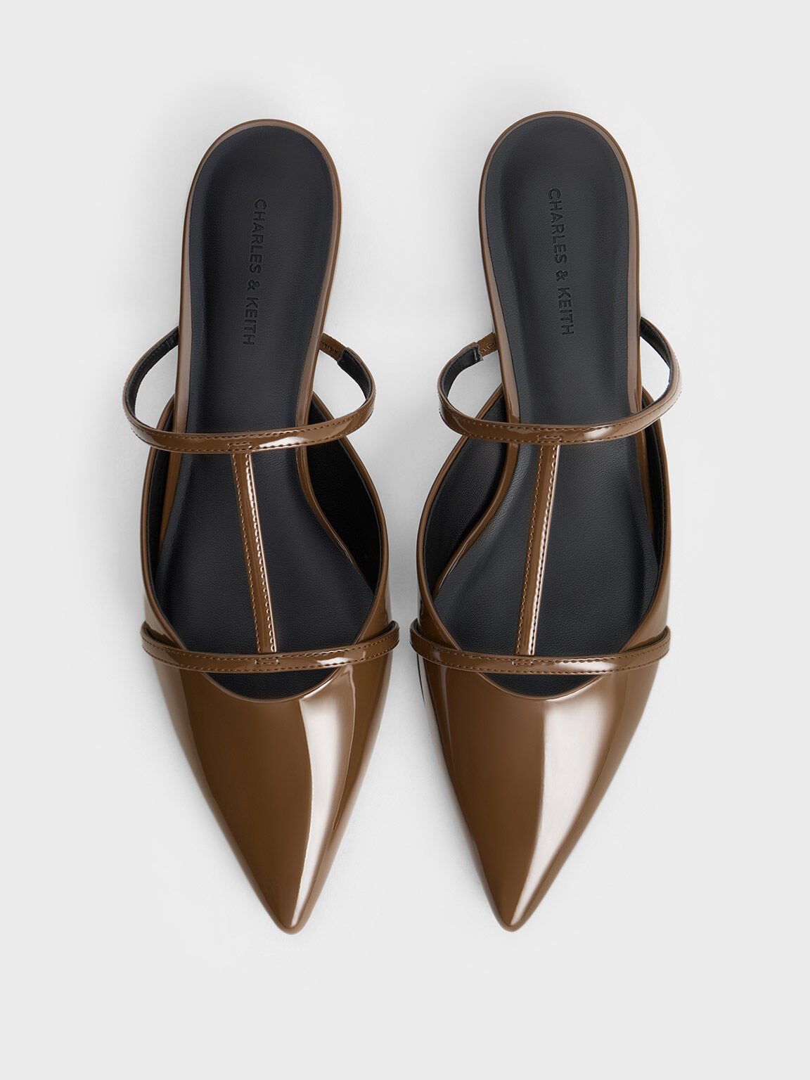 Sepatu Mules Pointed-Toe T-Bar Clara, Brown, hi-res