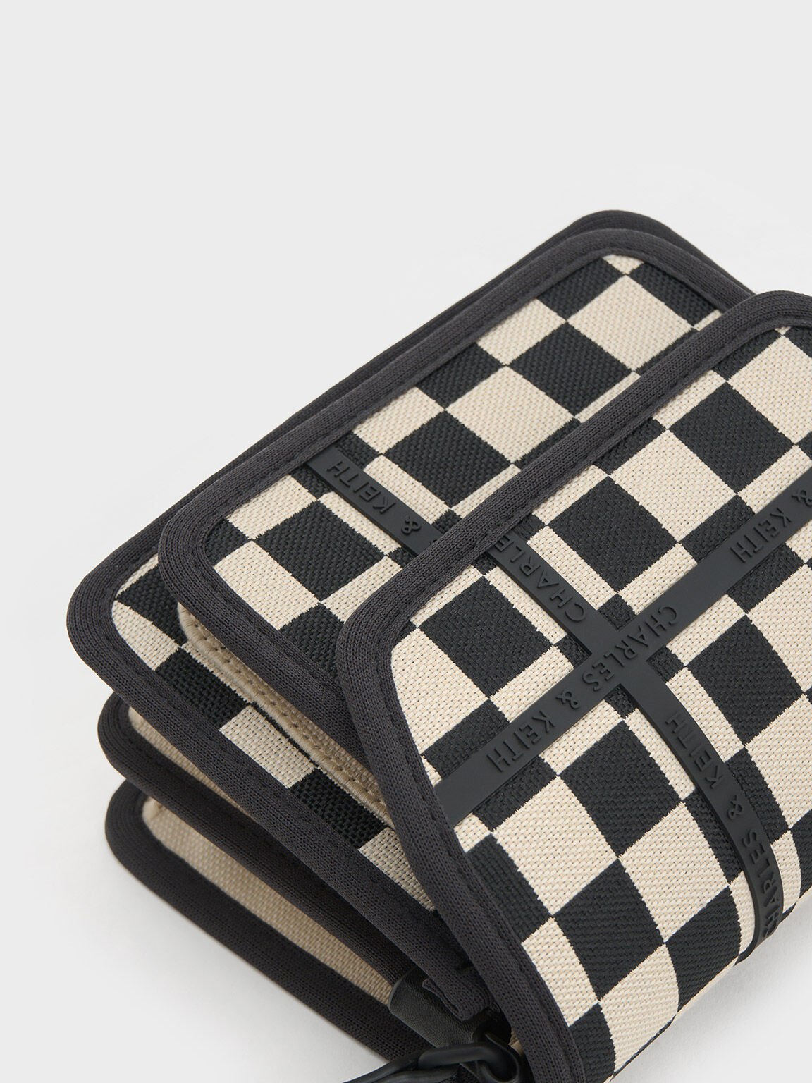 Tas Crossbody Avenue Checkered Contrast-Trim, Black Textured, hi-res