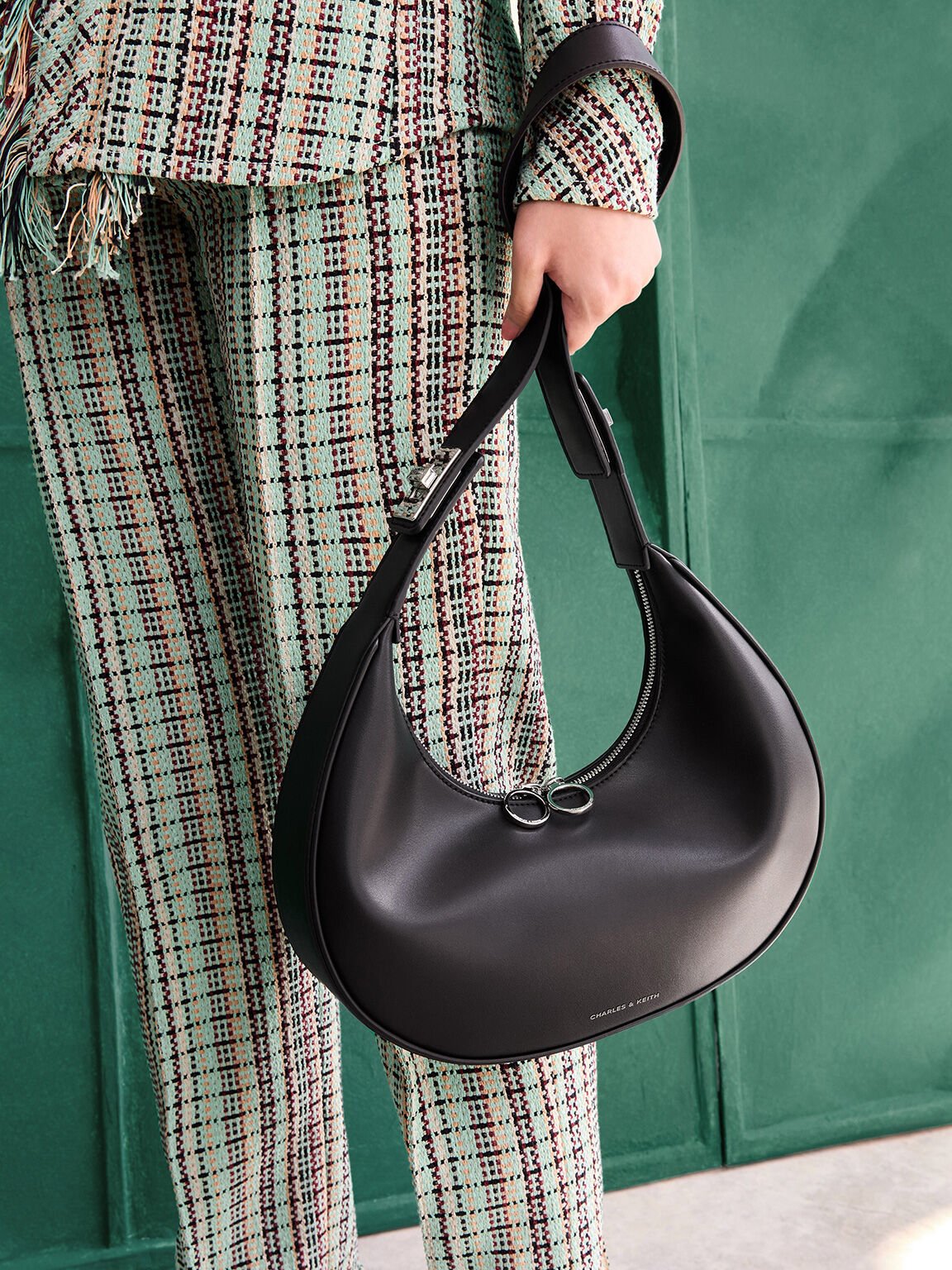 Crescent Hobo Bag, Noir, hi-res