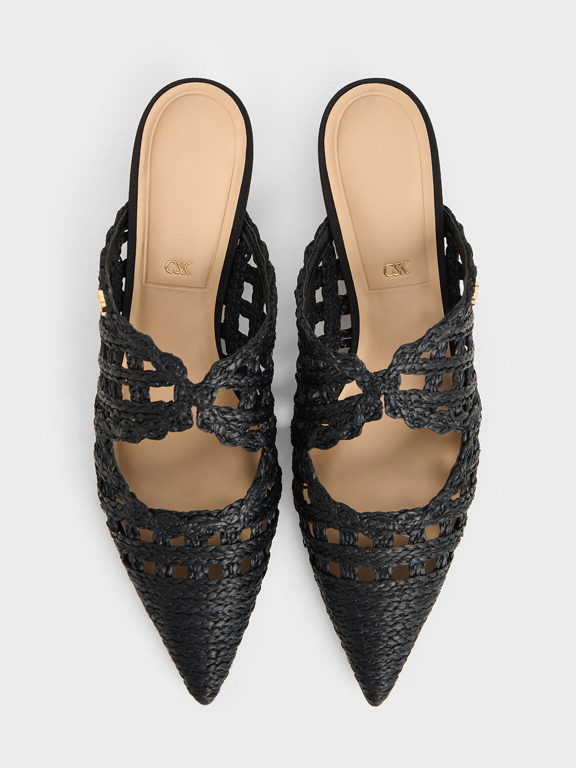 Sepatu Mules Pointed-Toe Kitten-Heel Raffia, Black Textured, hi-res