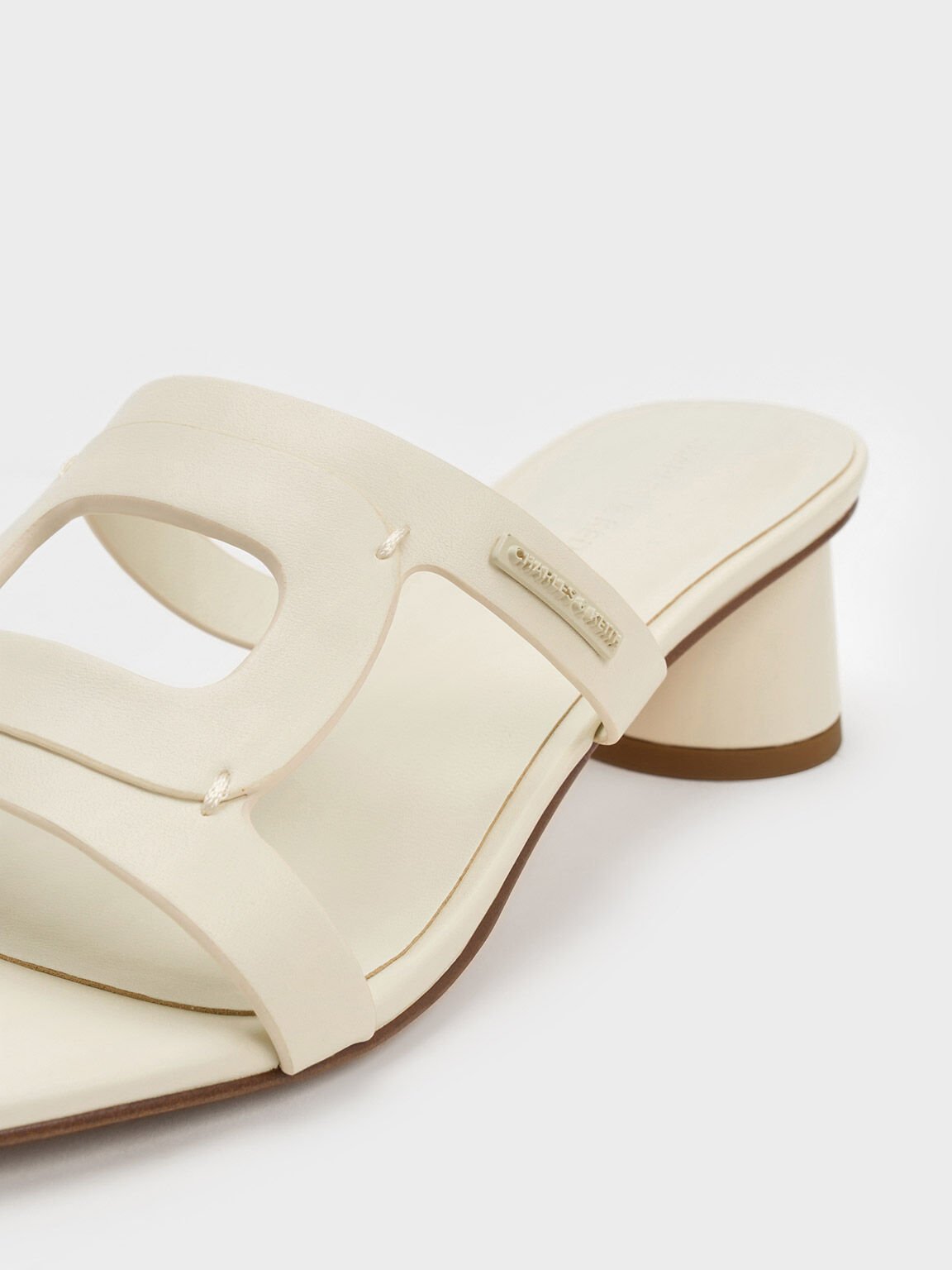 Sepatu Mules Cylinder-Heel Cut-Out, Chalk, hi-res