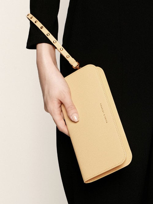 Shop Women's Wallets | Exclusive Styles - CHARLES & KEITH ID